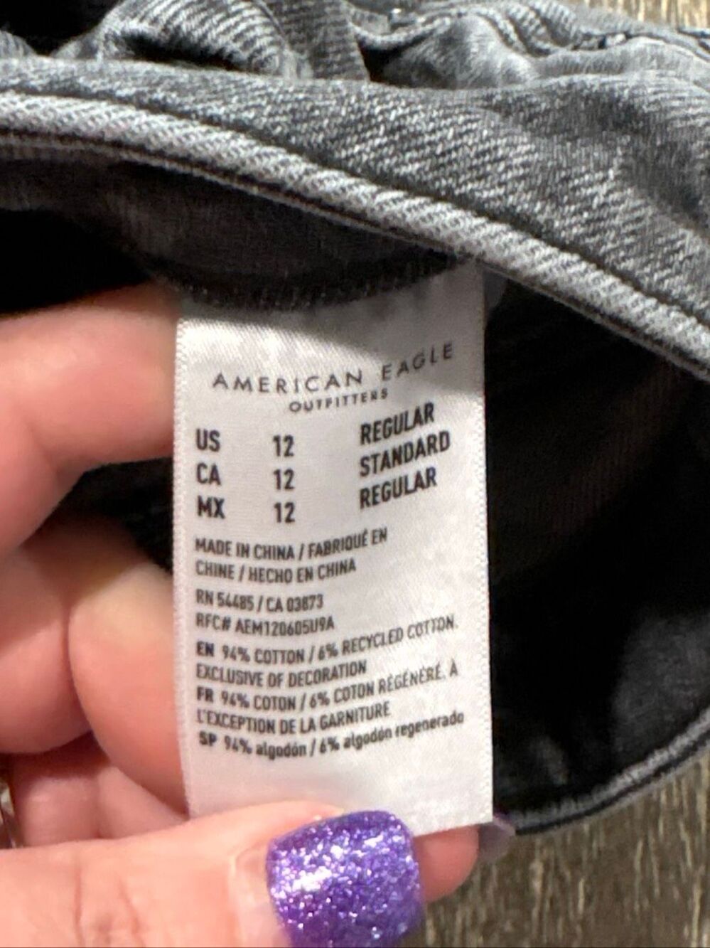 American Eagle Womens Highest Rise Mom Jeans Distressed Denim Dark Grey Size 12 - Picture 9 of 12
